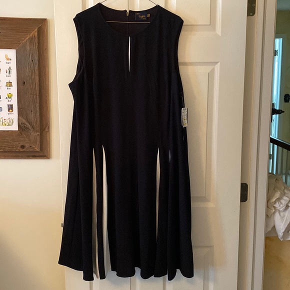 Woman’s black sleeveless dress—Sz 20 - Picture 1 of 2